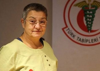 رئيسة اتحاد الأطباء الأتراك: سأنهي دراستي العلمية داخل السجن