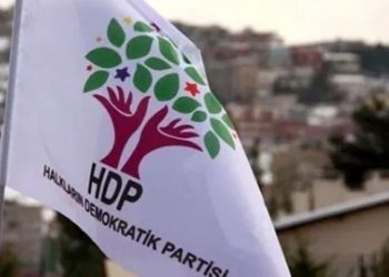 “الشعوب الديمقراطي” يطالب بوقف الغارات التركية على العراق وسوريا