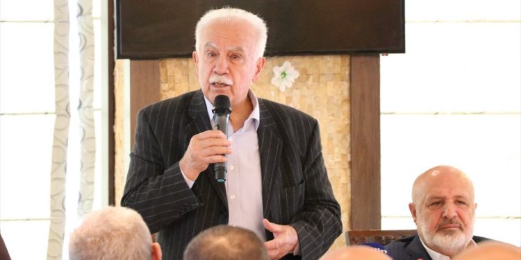 حليف أردوغان يعلن موعد زيارة سوريا