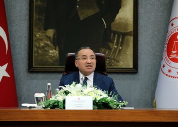 وزير العدل التركي: ترحيل محمود تات من السويد بداية جيدة