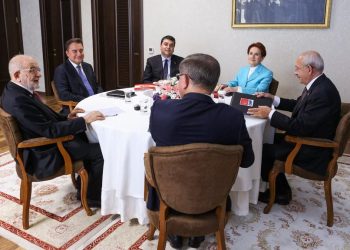 موجة قمع جديدة ضد المعارضة التركية