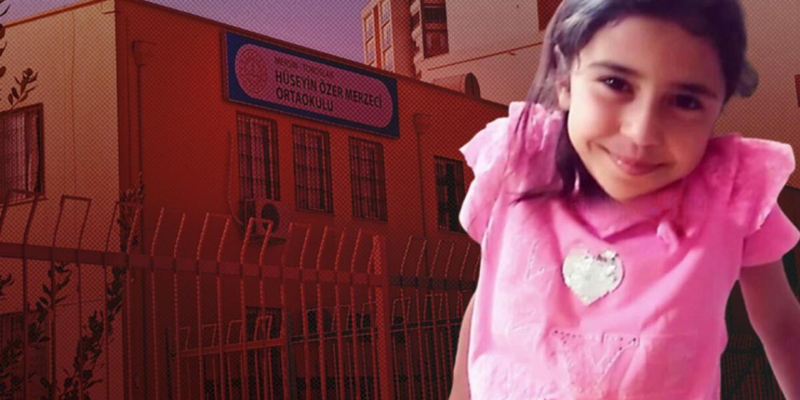 طالبة تركية تتعرض للطعن حتى الموت في مرحاض المدرسة!