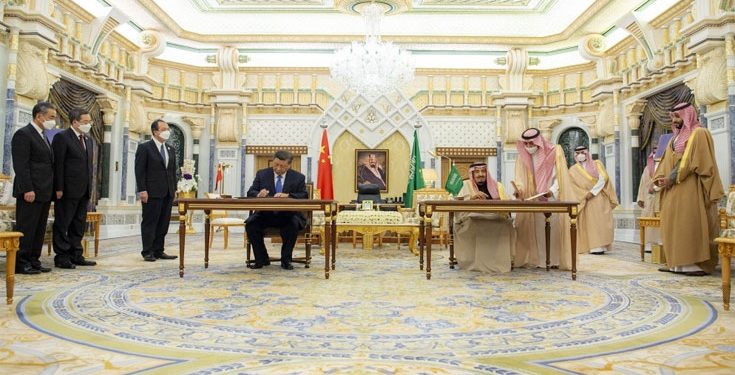 السعودية والصين توقعان 35 صفقة بقيمة 30 مليار دولار