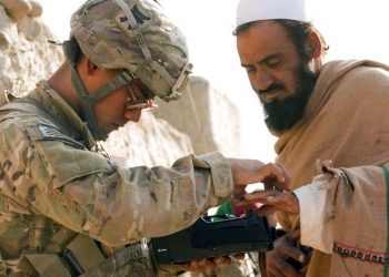 جهاز للجيش الأمريكي يباع على الإنترنت به قاعدة بيانات للجهاديين