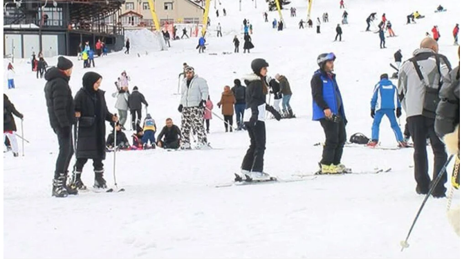 الروس يتدفقون على أولوداغ في تركيا في ظل أزمة التأشيرات