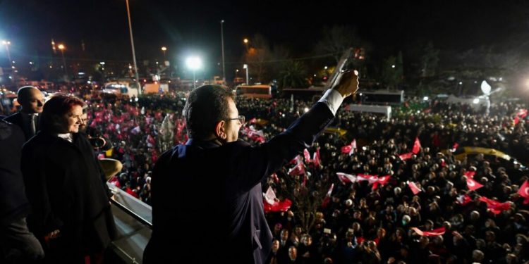 الصحافة العالمية: أردوغان منع أقوى خصم له من السياسة