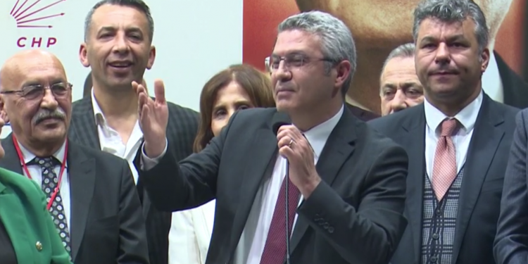 حزب الشعب الجمهوري: سنبقي أردوغان في المنزل بجانب أحفاده