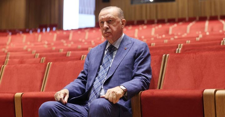 استطلاع رأي: أردوغان سيخسر الانتخابات أمام مرشح المعارضة