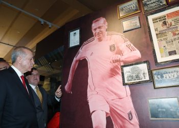 معرض لتاريخ كرة القدم التركية يغفل هاكان شوكور