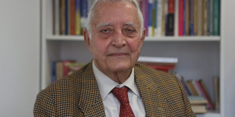 بروفيسور تركي: الدستور واضح.. أردوغان لا يجوز له الترشح