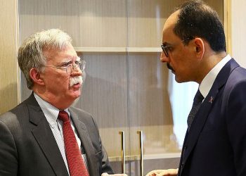 جون بولتون يدعو لإقصاء تركيا من الناتو والرئاسة التركية ترد