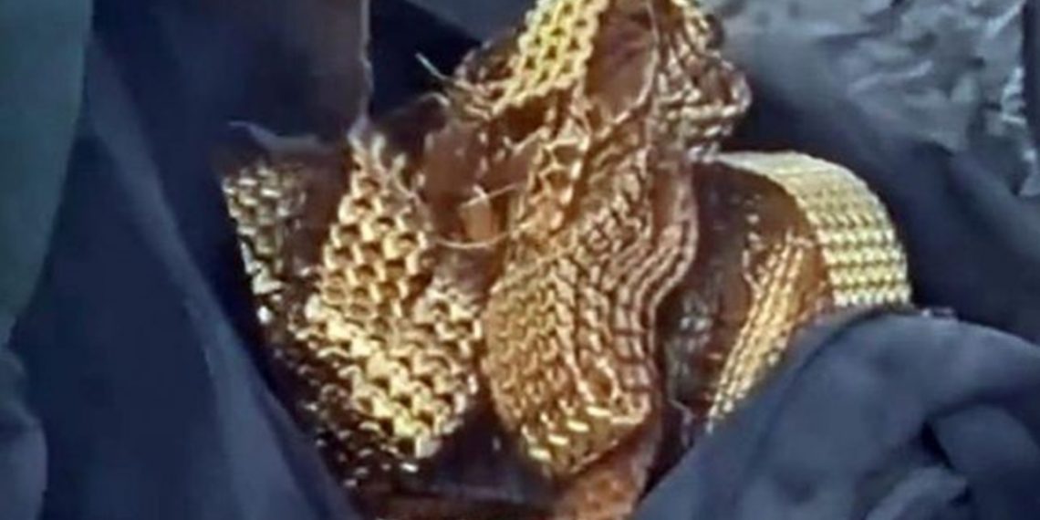 78 كيلو جرامًا من الذهب تحت الأنقاض في تركيا