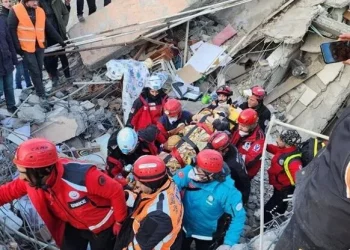 متى توقف تركيا أعمال البحث عن ناجين من الزلزال؟