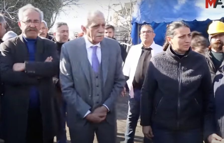 سياسي كردي يفقد 17 من أقاربه في الزلزال 