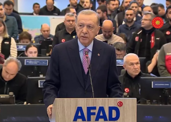 أعنف كارثة منذ قرن.. أردوغان: فقدنا 912 في زلزال قهرمان مرعش 