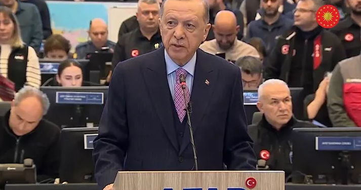 أعنف كارثة منذ قرن.. أردوغان: فقدنا 912 في زلزال قهرمان مرعش