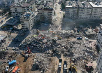 كيف تحولت المجمعات السكنية الفاخرة إلى مقبرة جماعية في تركيا؟