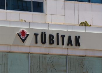 تركيا.. حرمان ضحايا الفصل التعسفي بمنطقة الزلزال من المنح! 