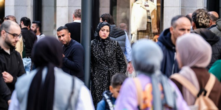 سياسي: 215 ألف ناخب من العراق وأفغانستان وإيران سيصوتون في الانتخابات التركية