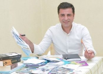 دميرتاش: الدول التي عاداها أردوغان كانت أول من هب لنجدة تركيا