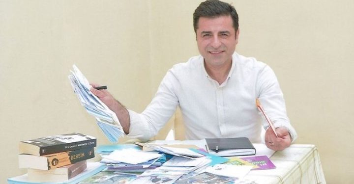 دميرتاش: الدول التي عاداها أردوغان كانت أول من هب لنجدة تركيا