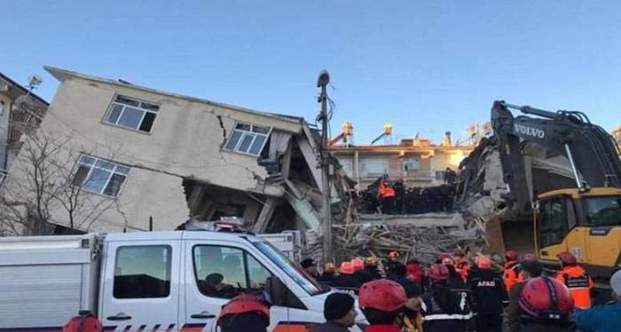 بعد الزلزال المدمر.. تركيا تسجل أكثر من 8550 هزة ارتدادية!