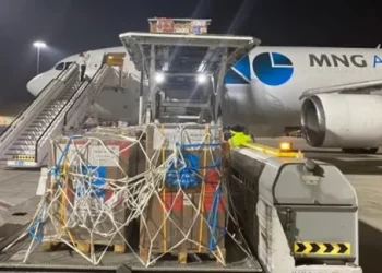 الإمارات ترسل 42 طائرة مساعدات إغاثية لضحايا الزلزال في تركيا 