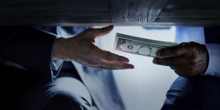 تركيا تتراجع إلى أدنى المستويات في مؤشر الفساد