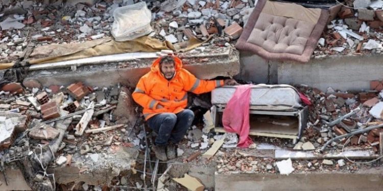 65% من الأتراك لا يثقون في تعامل الحكومة مع ضرائب الزلازل 