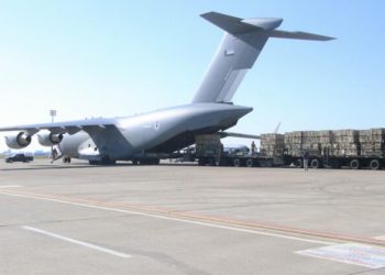 220 طائرة إغاثة من الإمارات إلى تركيا وسوريا