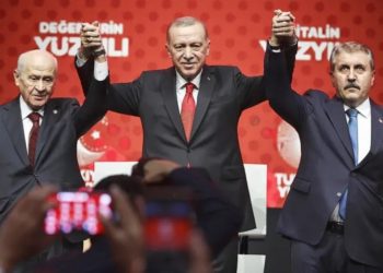 صحفي تركي: حزبان جديدان ينضمان لتحالف أردوغان