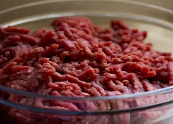 كيلو اللحم المفروم في تركيا يرتفع إلى 300 ليرة  