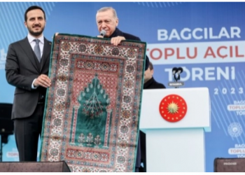 أردوغان يهاجم كيليجدار أوغلو بسبب “سجادة الصلاة” 