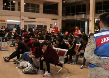 تركيا ترحل 1741 مهاجرًا أغلبهم من أفغانستان