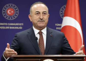 وزير الخارجية التركي يتحدى العراق: سنواصل عملياتنا العسكرية