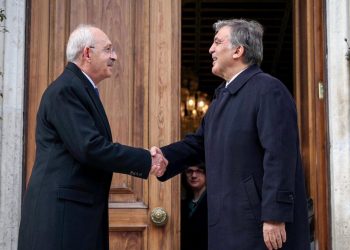 عبد الله جول يتمنى النجاح لمنافس أردوغان في الانتخابات