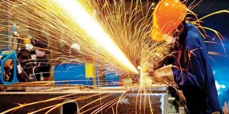 تركيا تشهد أكبر انخفاض في الإنتاج الصناعي 