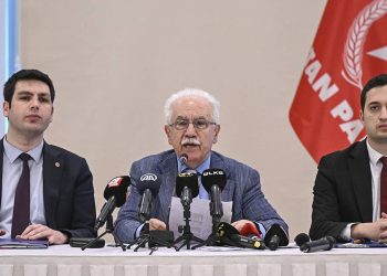 رئيس الحزب الوطني يطالب أنصاره بالتصويت لصالح أردوغان