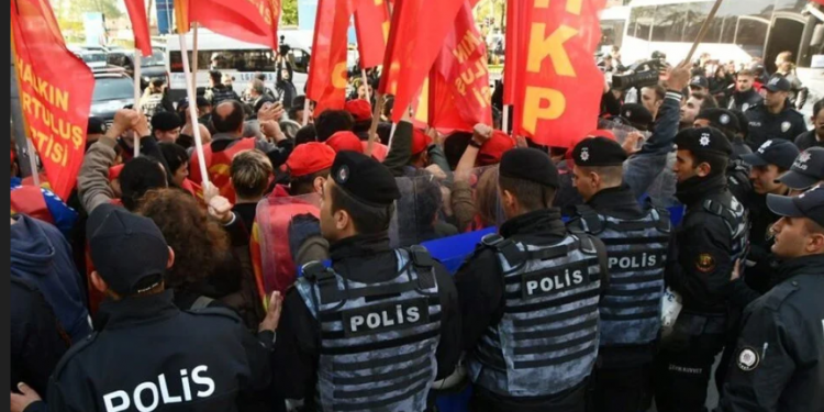 تركيا.. اعتقال 192 في عيد العمال