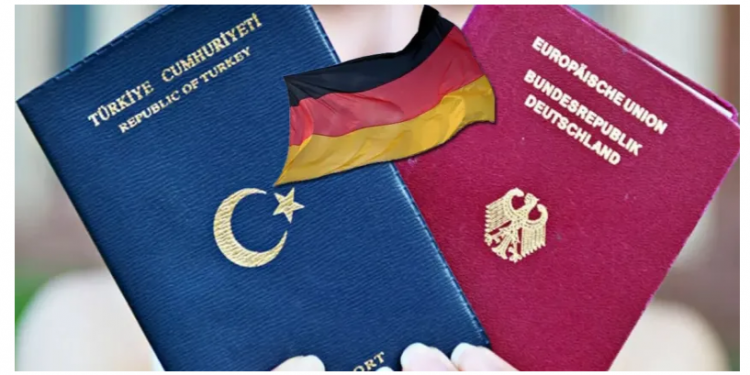 تشريع ألماني يتيح للأتراك الاحتفاظ بجنسيتهم