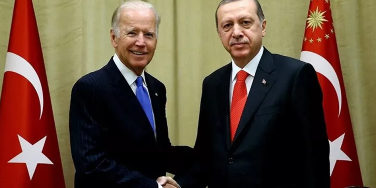 بايدن: أتطلع لمواصلة العمل مع أردوغان