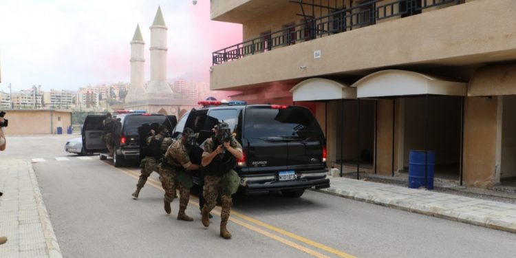 لبنان يعلن تحرير المختطف السعودي مشاري المطيري