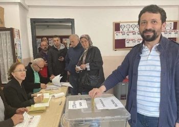 انطلاق التصويت بالانتخابات التركية في 1094 لجنة انتخابية