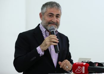 صحفي تركي: الدولار سيسجل 30 ليرة عقب الانتخابات