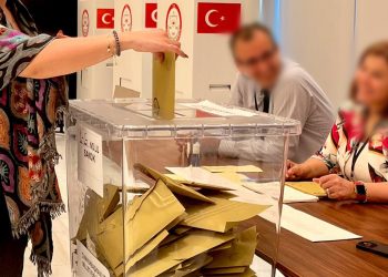 تحذير من تلاعب الحكومة بالانتخابات التركية