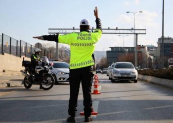 تركيا.. إغلاق الطرق المؤدية لمقر مجلس الانتخابات 