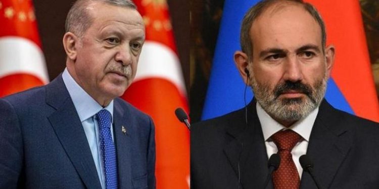 رئيس الوزراء الأرميني يهاتف الرئيس التركي