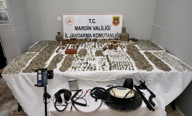 ضبط 22 ألف قطعة أثرية تاريخية بمنزل ماردين