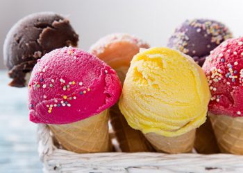 أخصائية تغذية: ألوان البوظة تسبب للأطفال تخلفا عقليًا