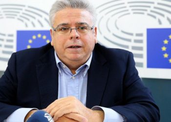 مقرر البرلمان الأوروبي: لا أعتقد استمرار مناقشات عضوية تركيا 